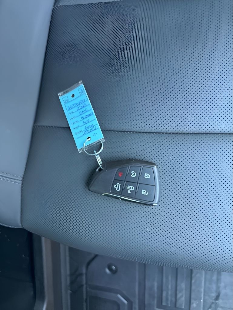 Used 2025 GMC Hummer EV 2X AWD/4WD image 10