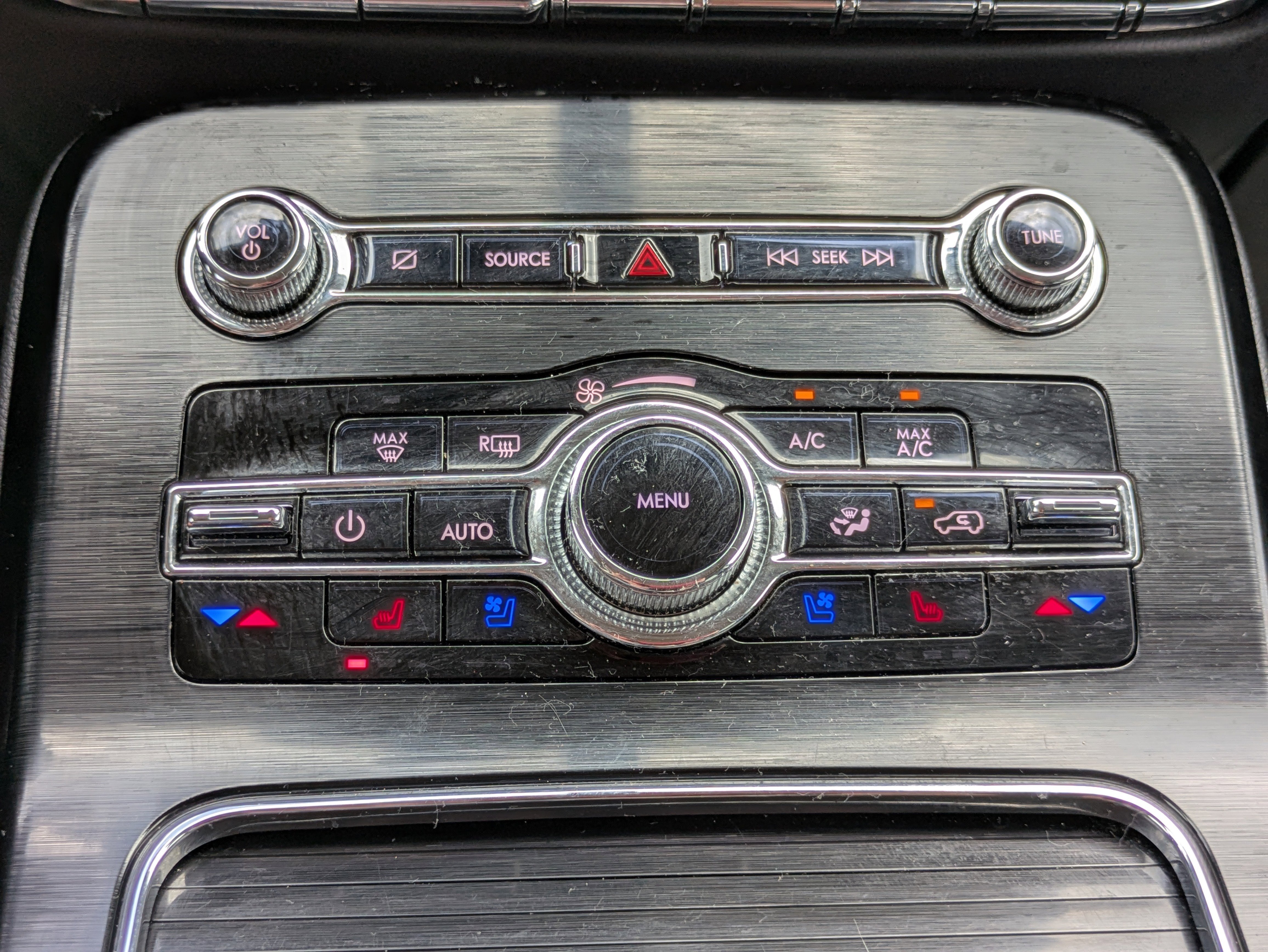 Used 2022 Lincoln Nautilus Reserve w/ Cargo Utility Package image 24