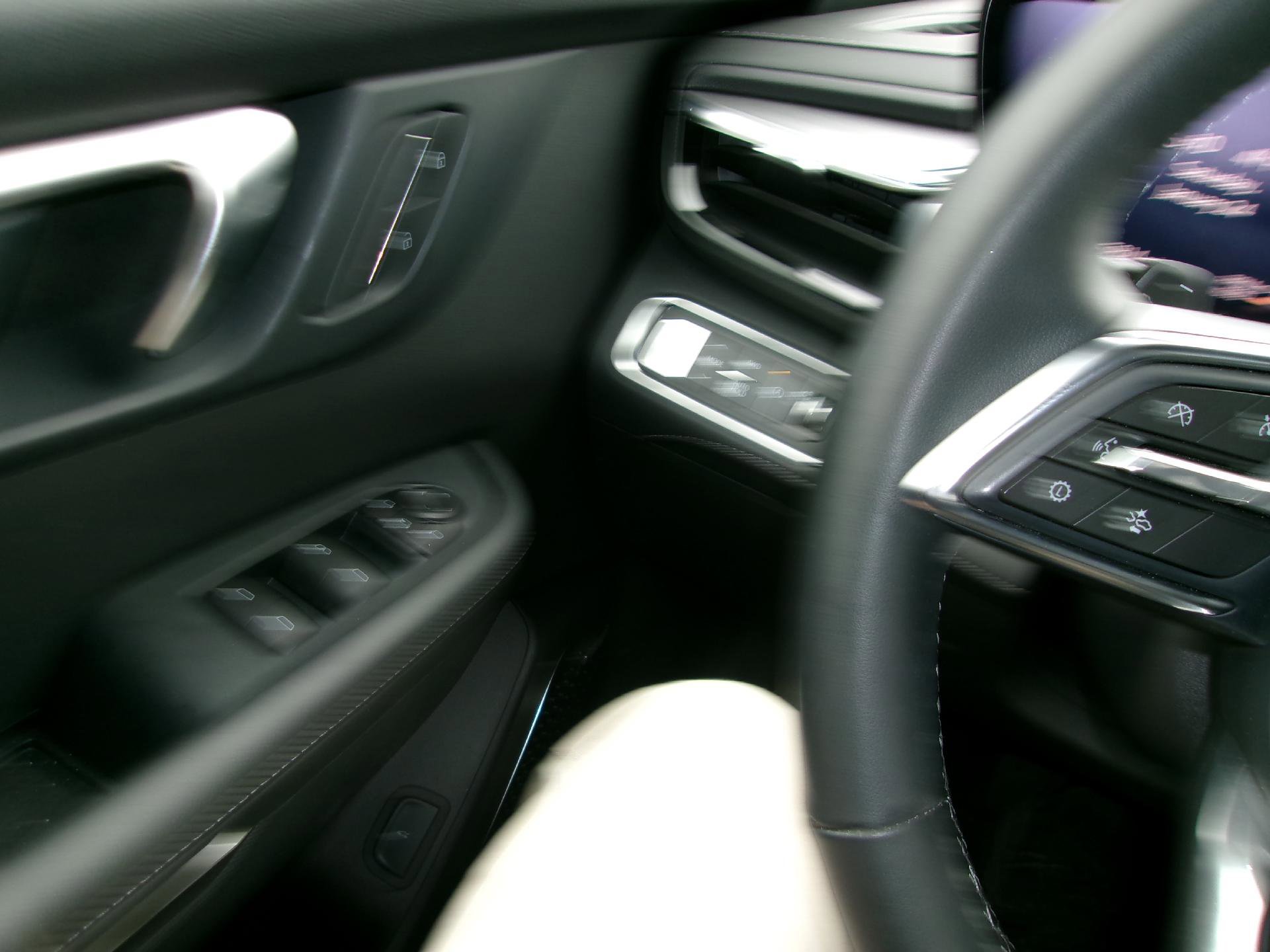 Used 2025 Buick Enclave Preferred image 22