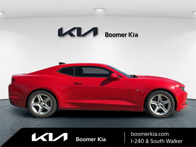 Used 2022 Chevrolet Camaro LT image 4