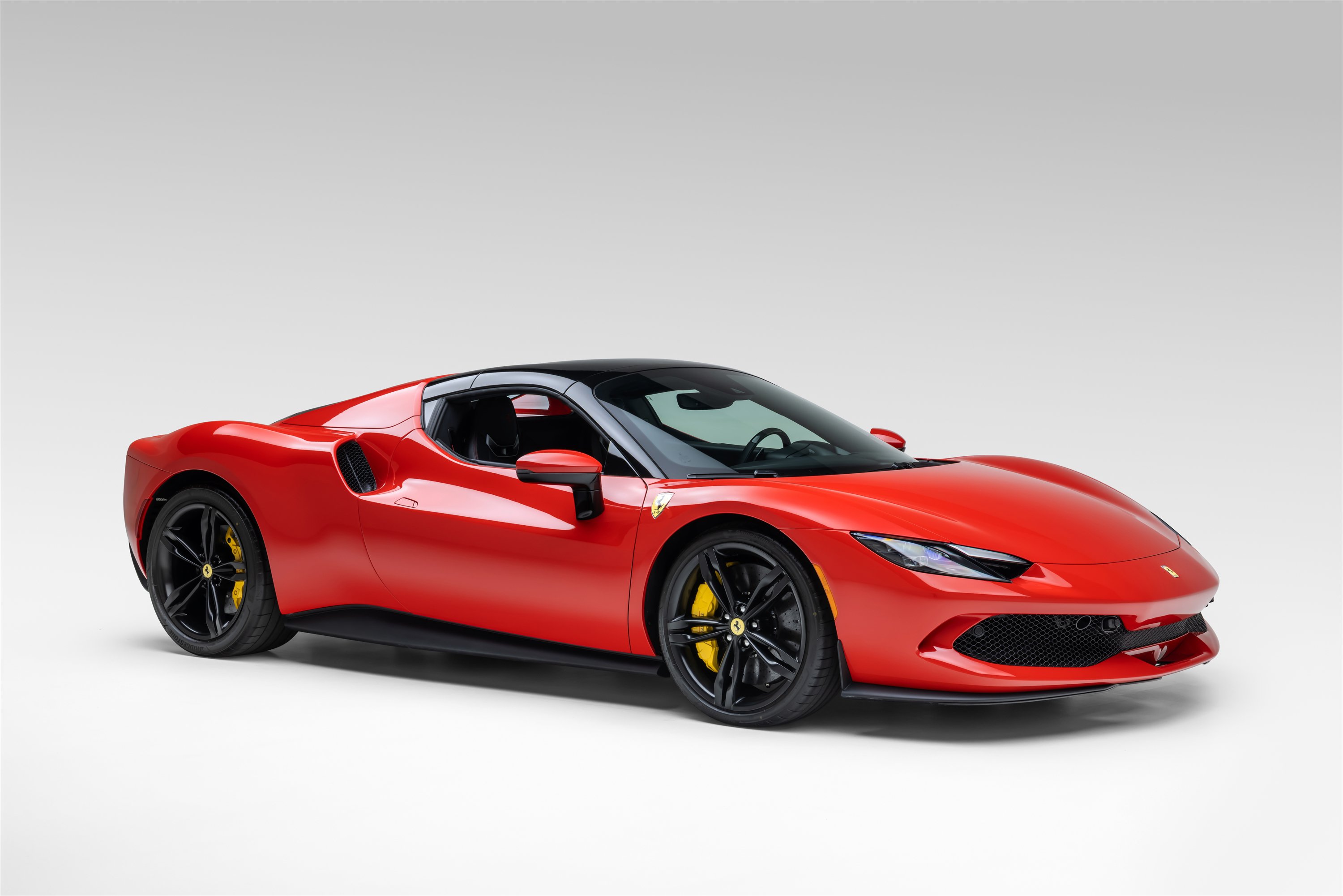 Used 2026 Ferrari 296 GTS RWD image 5