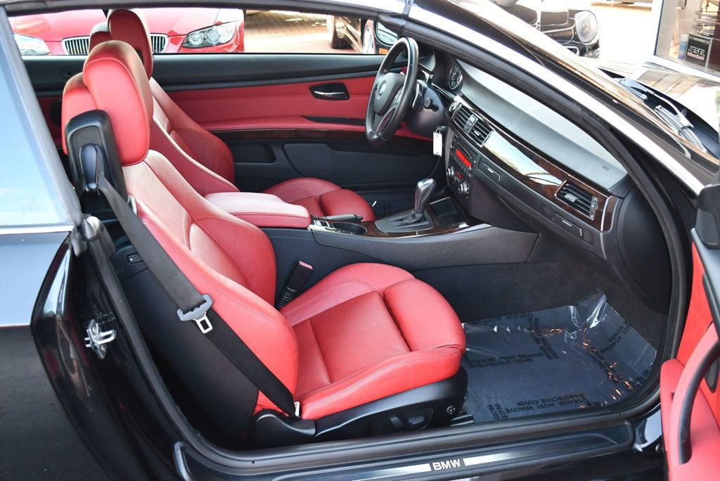 Used 2011 BMW 335i Convertible image 59