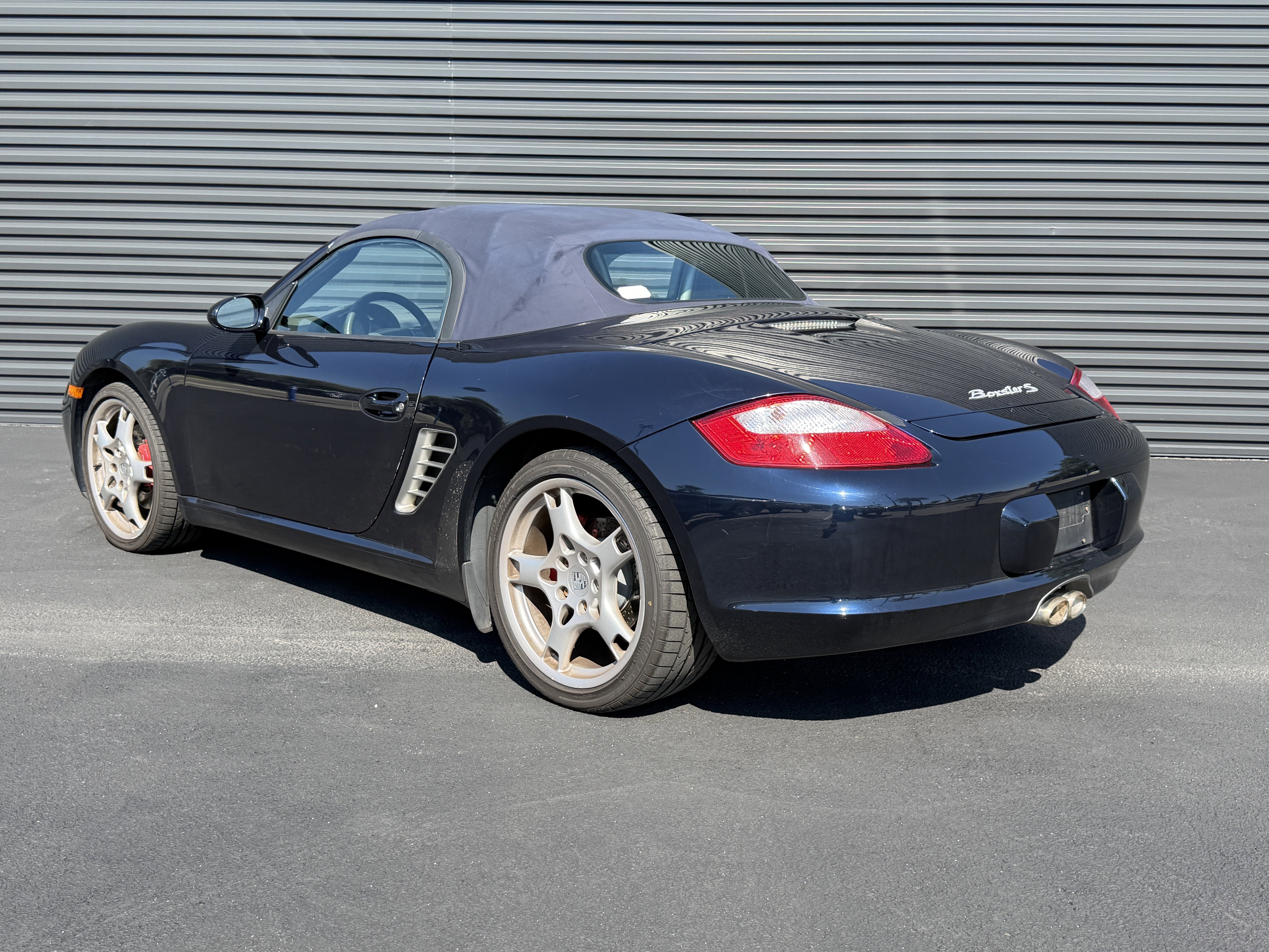 Used 2005 Porsche Boxster S RWD image 3