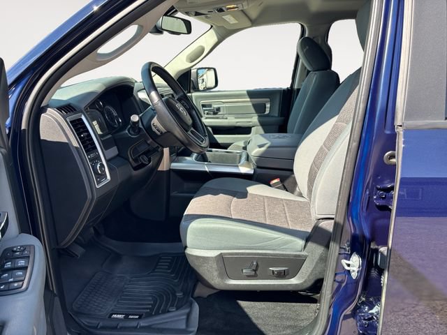 Used 2017 RAM 1500 Outdoorsman RWD image 11