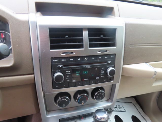 Used 2008 Jeep Liberty Limited w/ Premium Sound Group AWD/4WD image 22