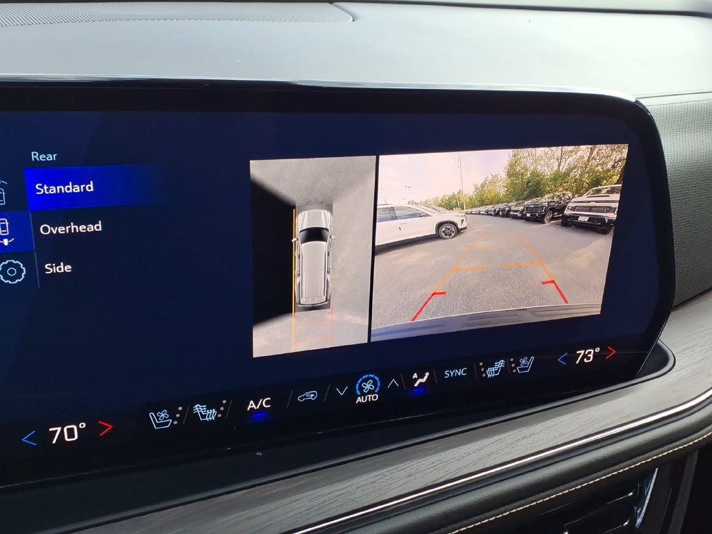 Certified 2025 Chevrolet Suburban Premier AWD/4WD image 28