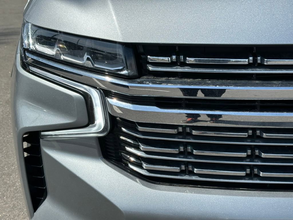 Used 2023 Chevrolet Tahoe Premier w/ Premium Package 2 RWD image 12
