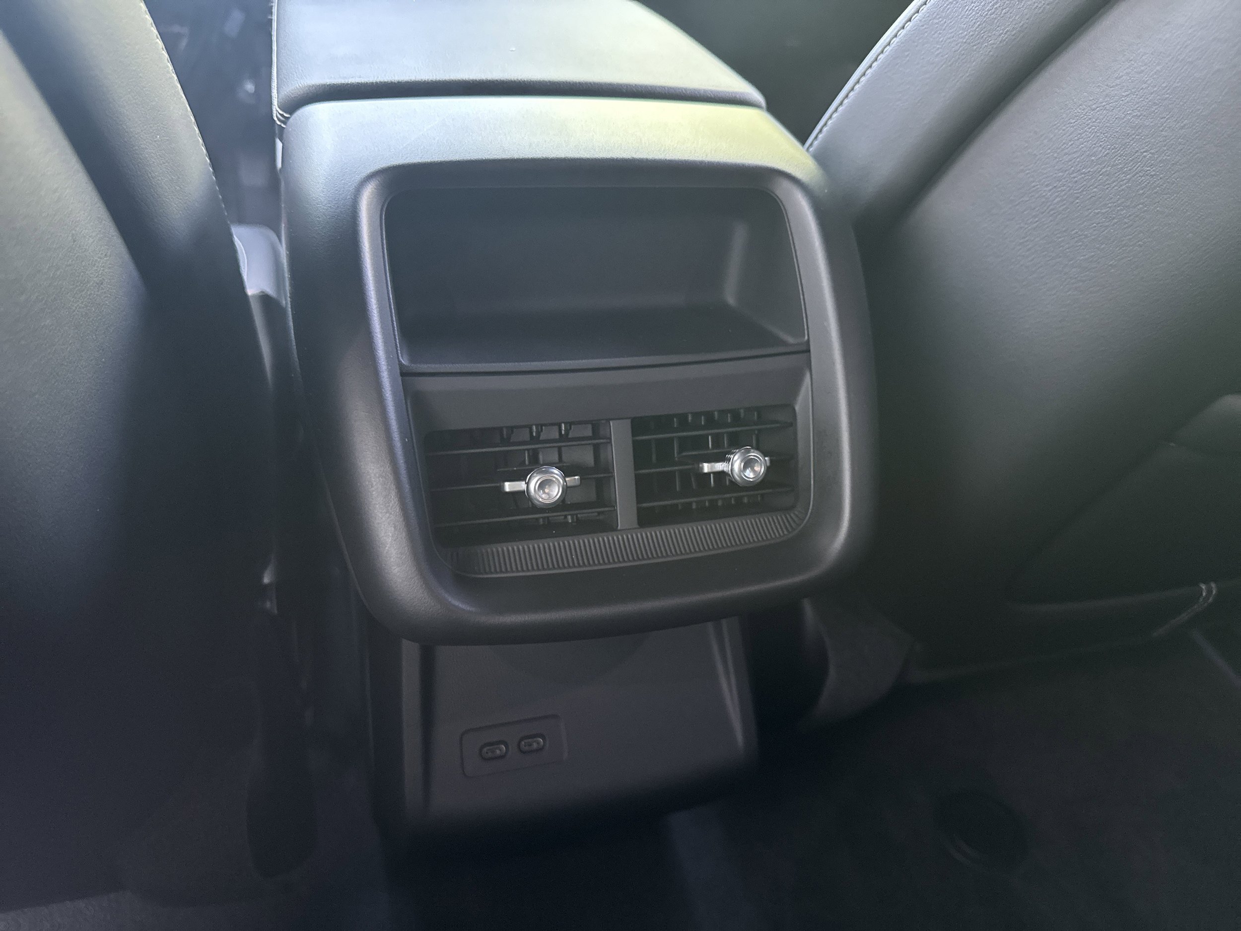 Used 2024 Cadillac Lyriq Sport RWD image 16