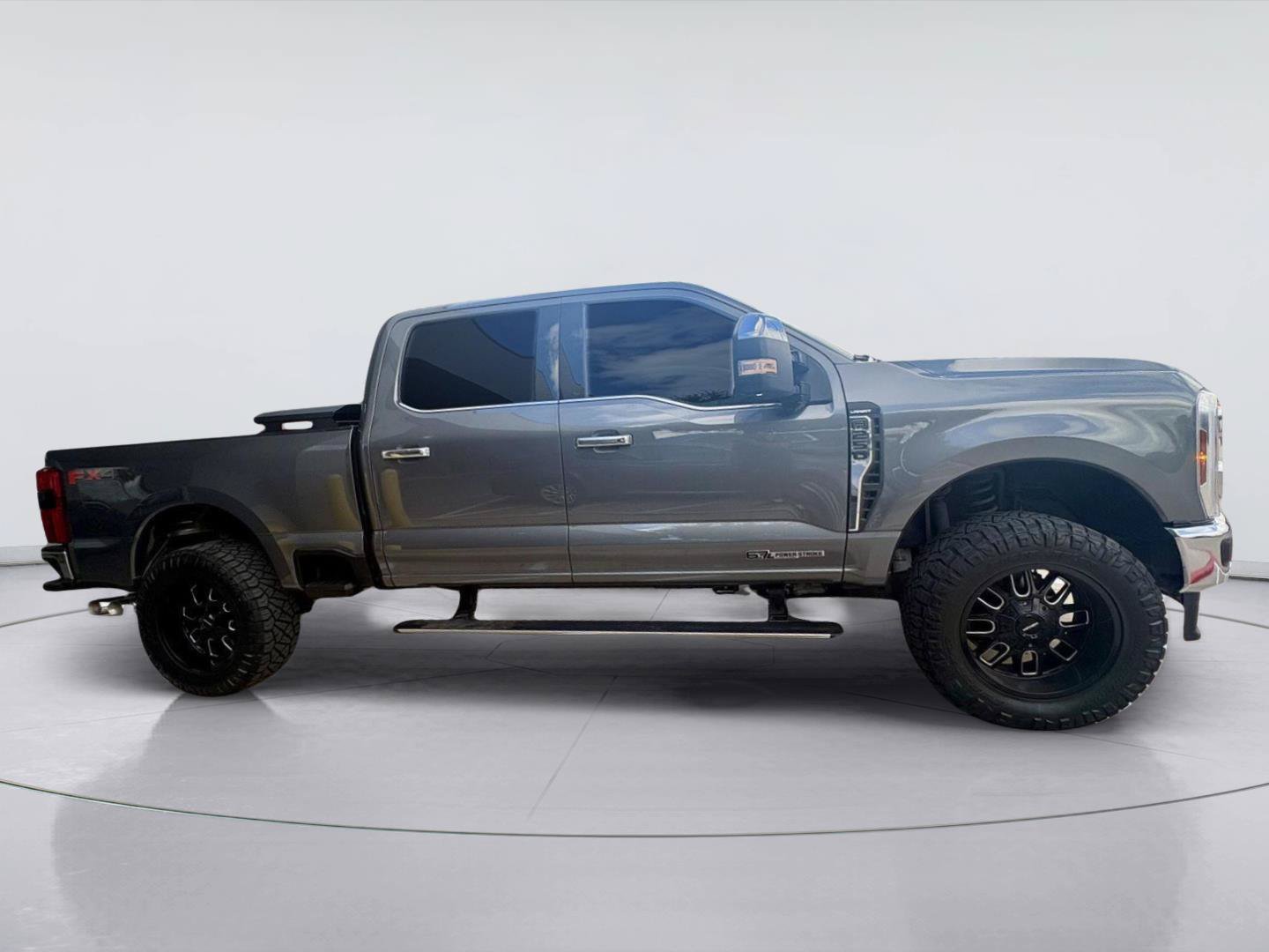 Used 2024 Ford F250 Lariat w/ Lariat Ultimate Package AWD/4WD image 2