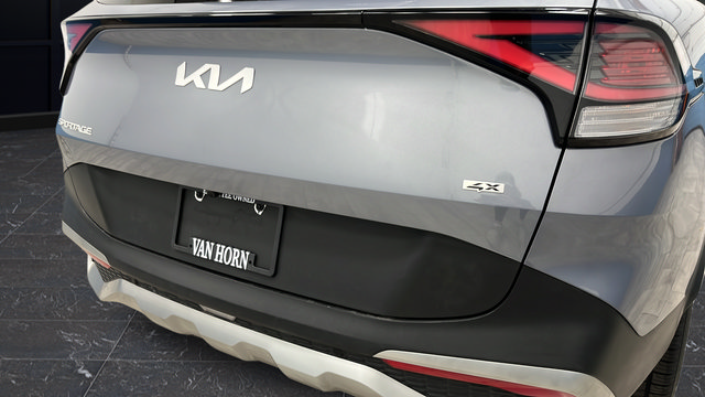 Used 2023 Kia Sportage EX AWD/4WD image 31