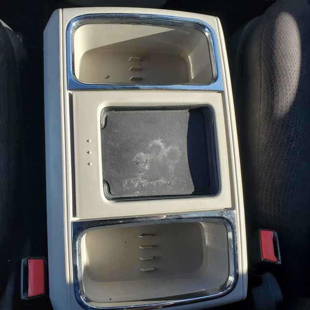Used 2011 Chrysler Town & Country Touring FWD image 28