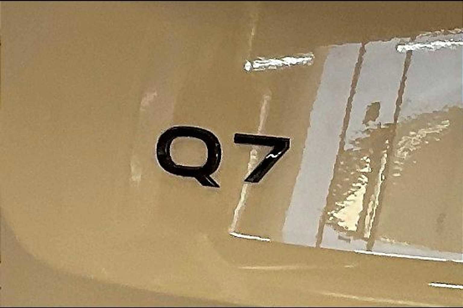 Used 2025 Audi Q7 3.0T Prestige image 11