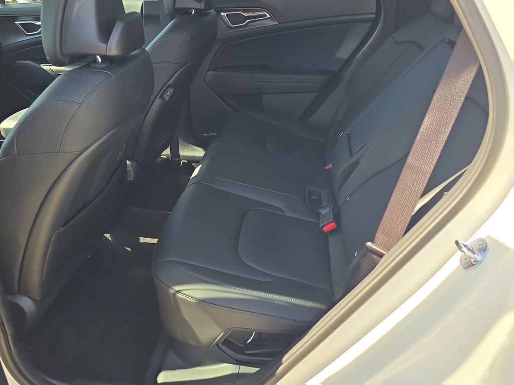 New 2026 Kia Sportage EX image 17