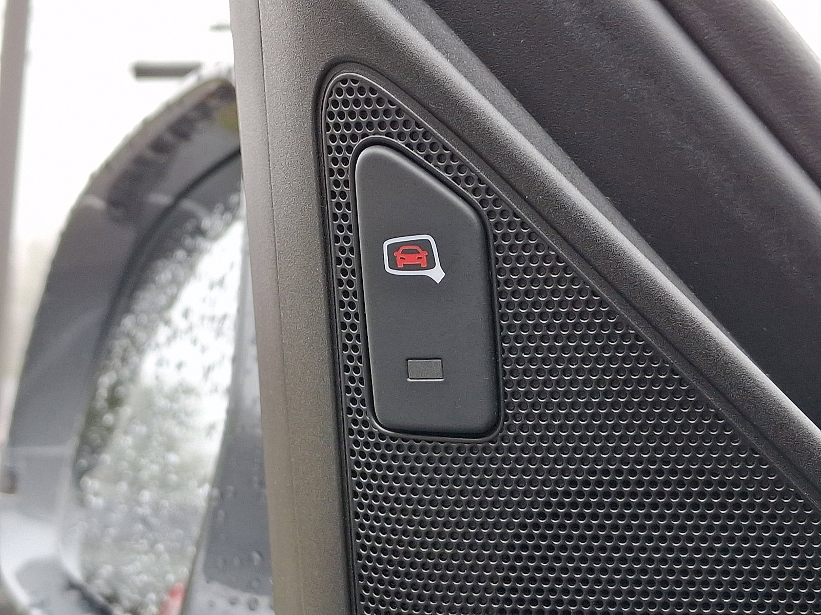 Used 2016 Audi Q3 2.0T Premium Plus w/ Technology Package image 32