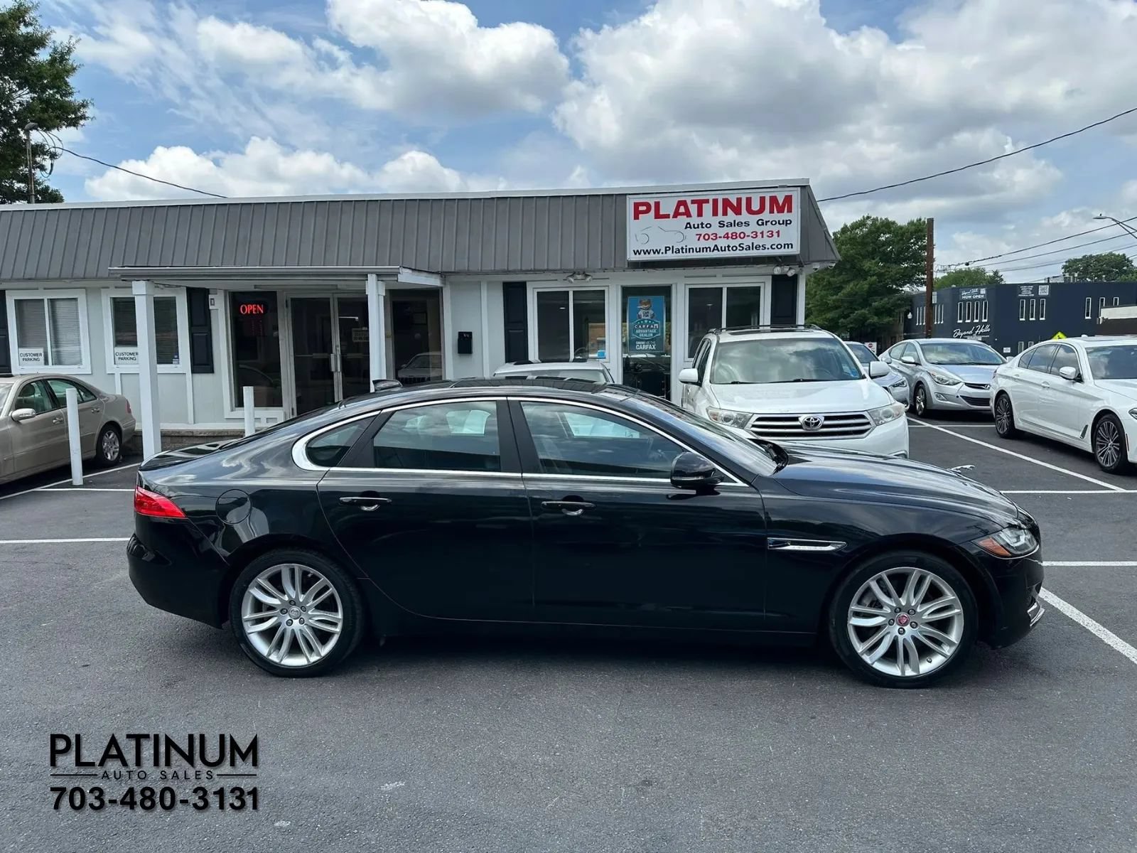 Used 2016 Jaguar XF Prestige AWD/4WD image 2