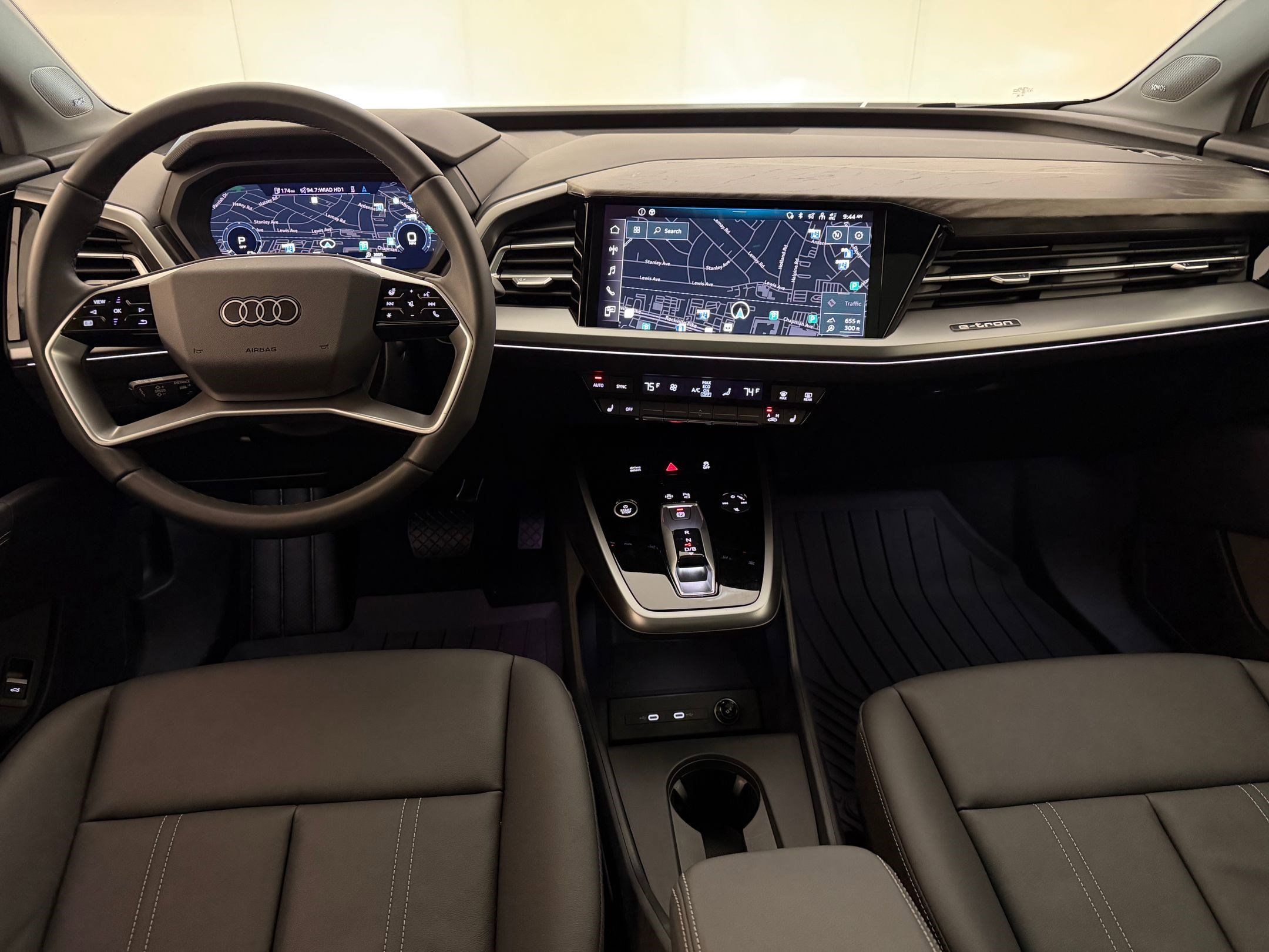 Used 2026 Audi Q4 e-tron Premium Plus w/ Premium Plus AWD/4WD image 27