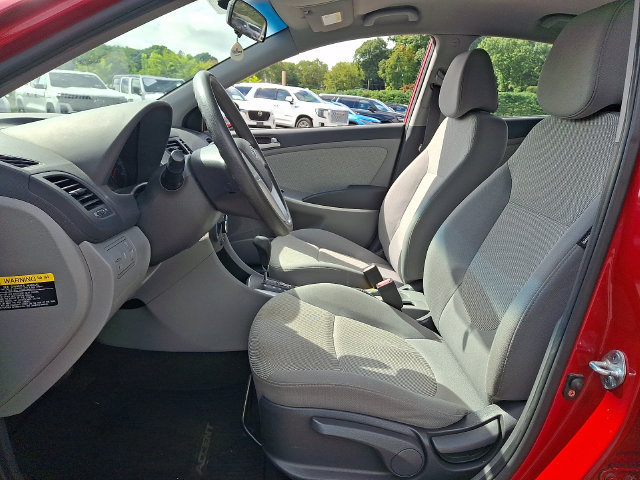 Used 2012 Hyundai Accent GLS FWD image 2