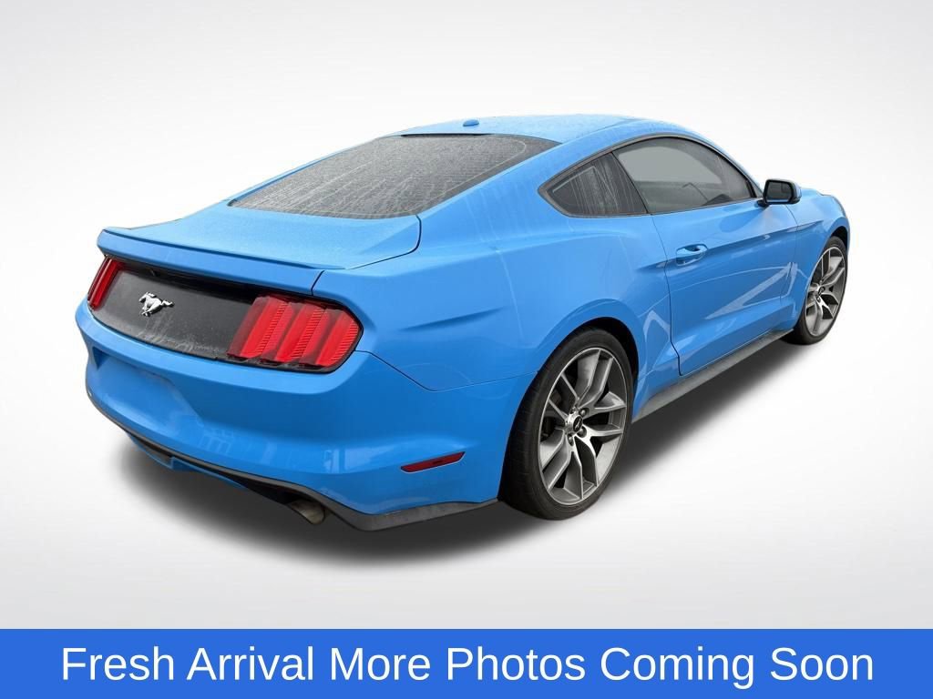Used 2017 Ford Mustang Premium image 4