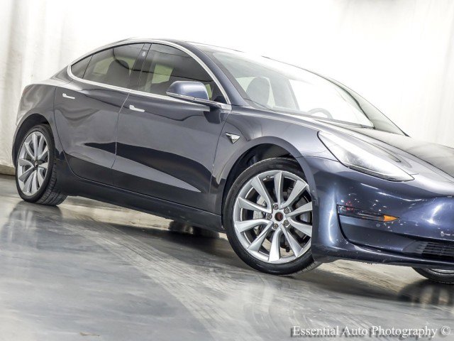Used 2019 Tesla Model 3 Standard Range Plus image 3