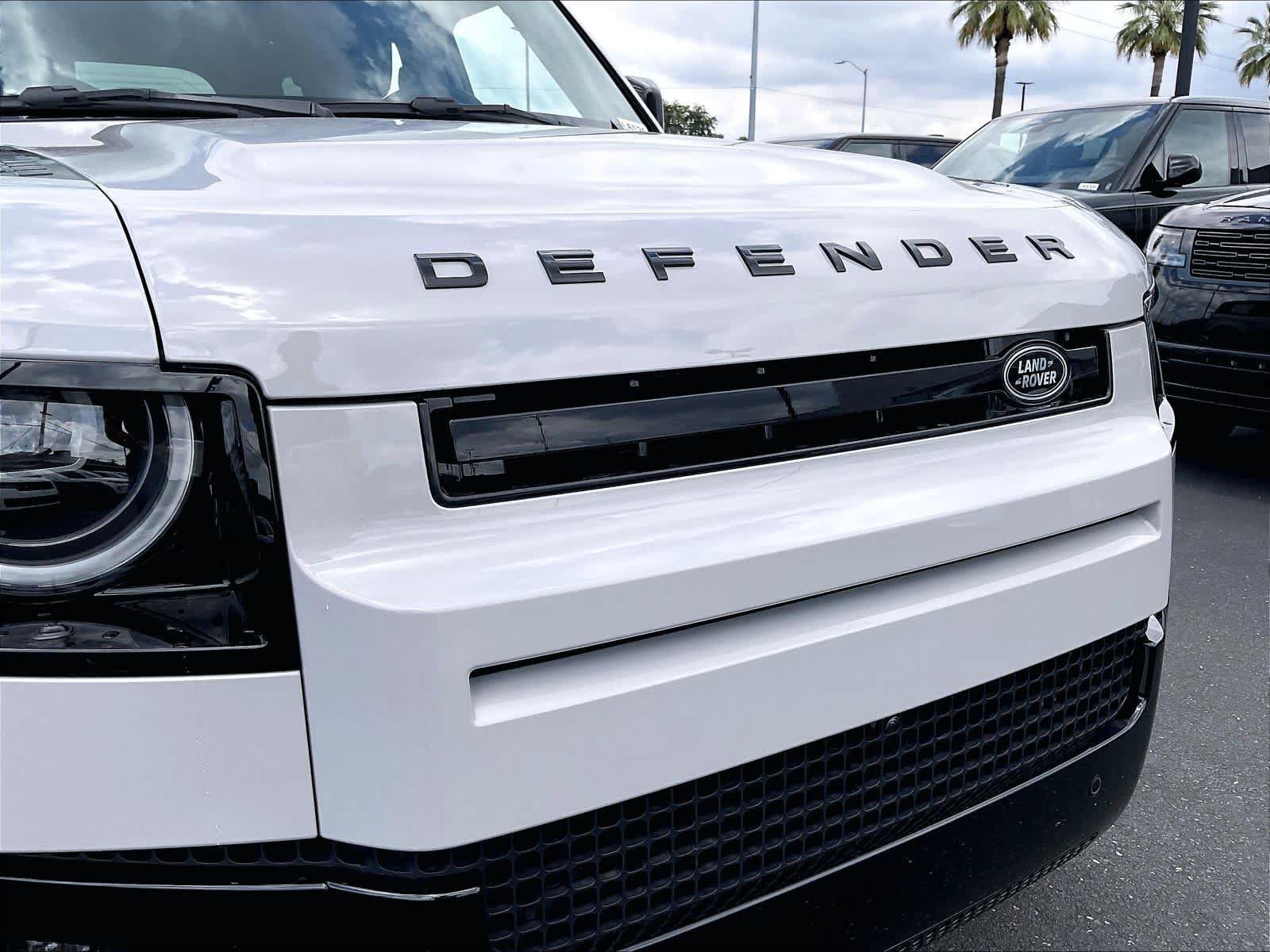 New 2026 Land Rover Defender 110 X-Dynamic SE AWD/4WD image 34