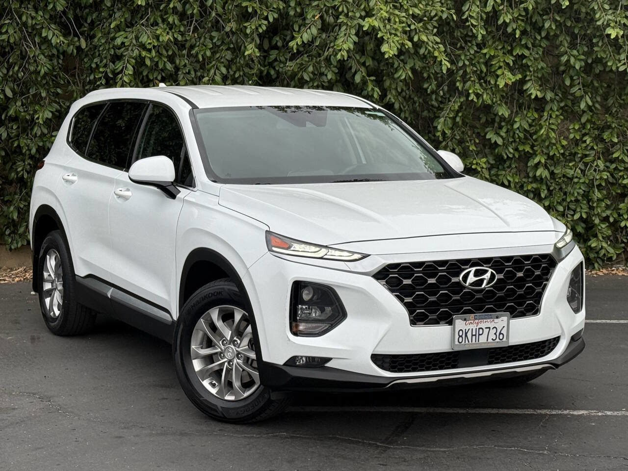 Used 2019 Hyundai Santa Fe SEL FWD image 1