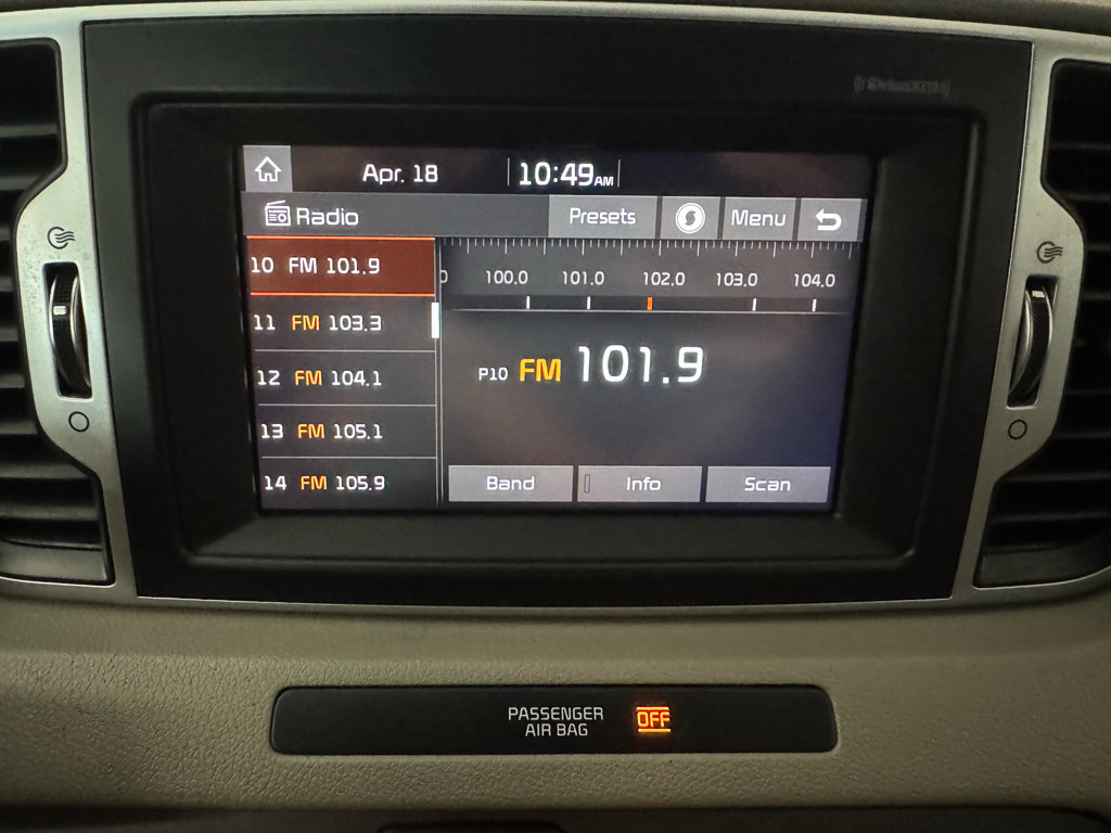 Used 2018 Kia Sorento LX image 26