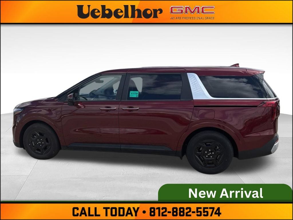 Used 2025 Kia Carnival FWD image 10