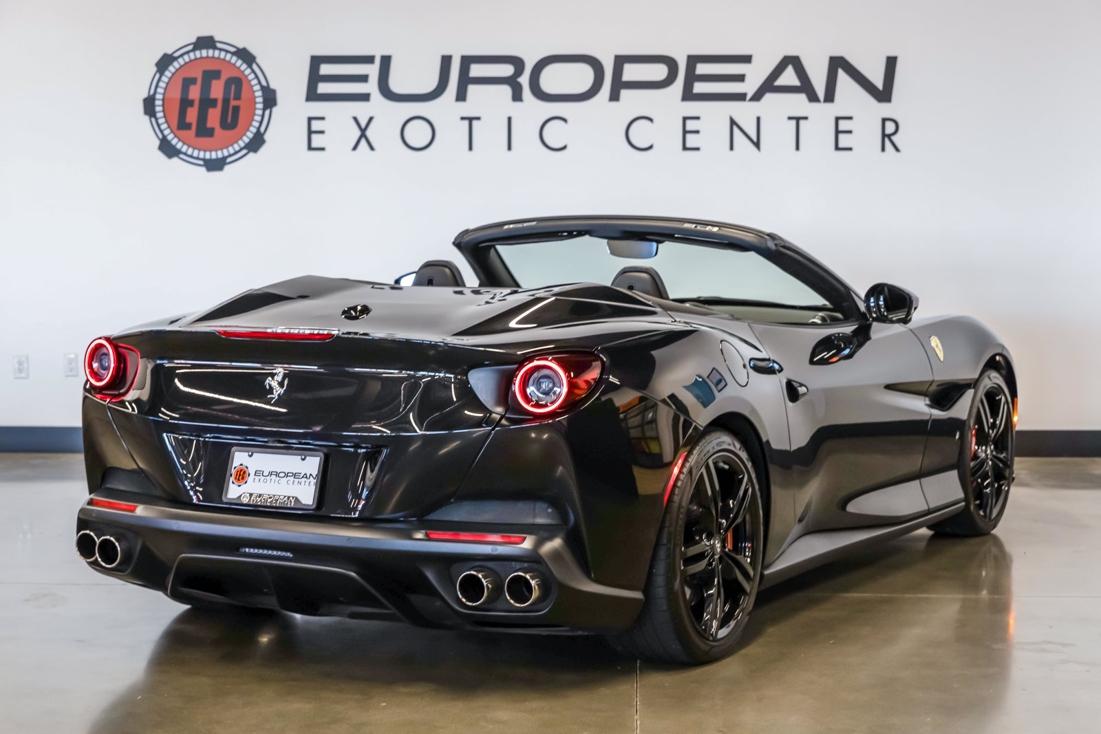 Used 2020 Ferrari Portofino RWD image 13