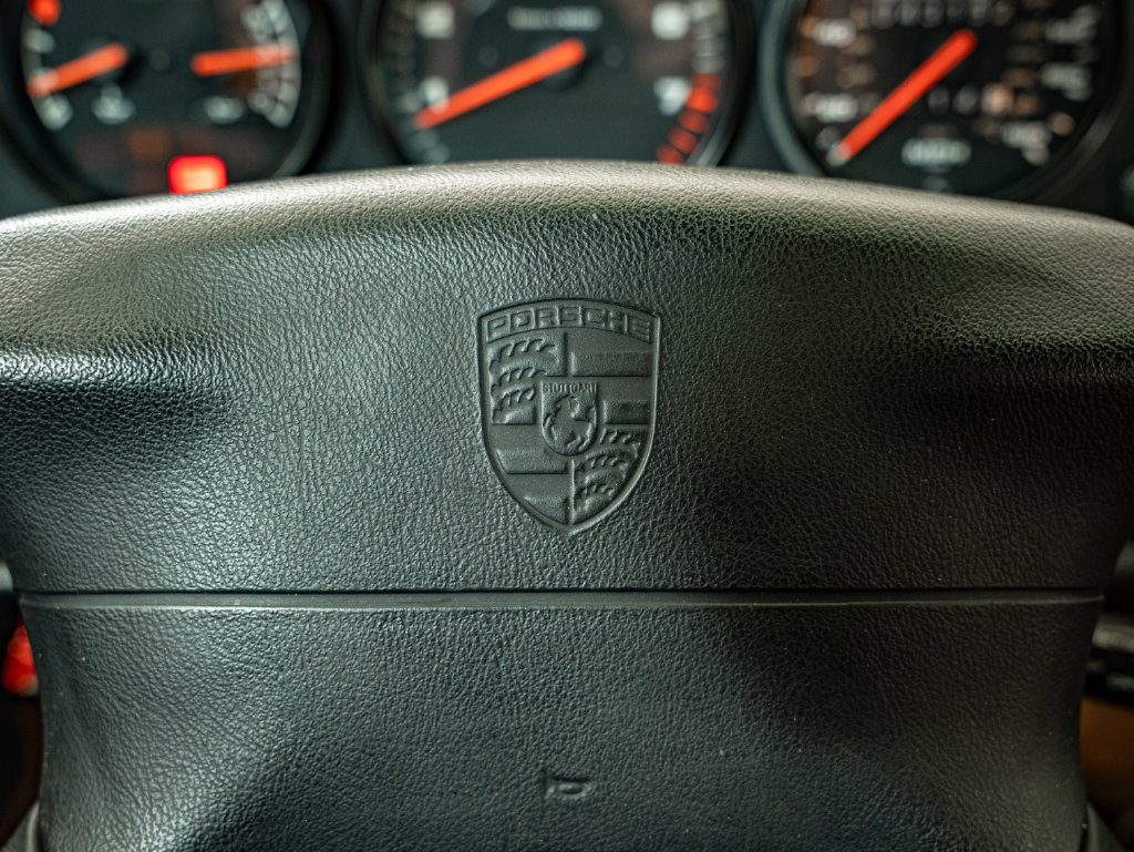 Used 1995 Porsche 911 Carrera RWD image 42
