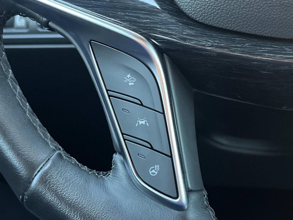 Certified 2022 Cadillac XT5 Premium Luxury image 32