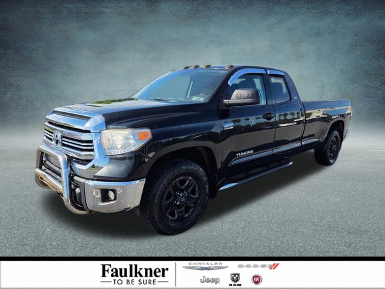 Used 2016 Toyota Tundra SR5 w/ SR5 Upgrade Package AWD/4WD image 1