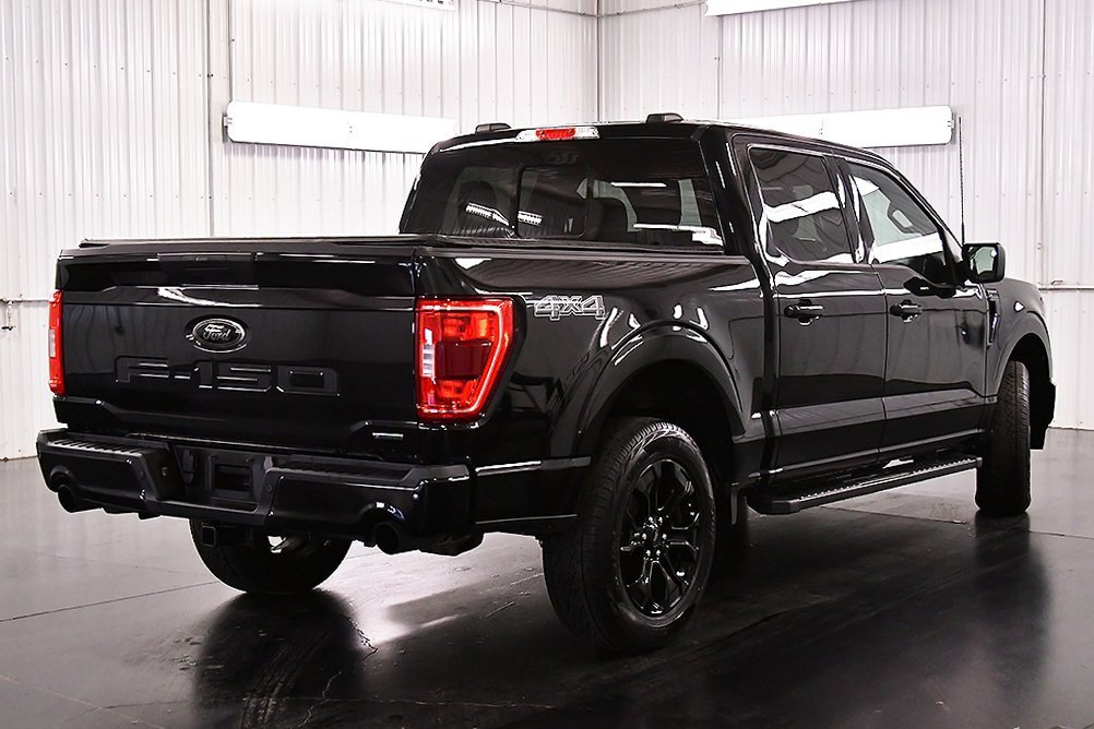 Used 2023 Ford F150 XLT w/ XLT Black Appearance Package image 7