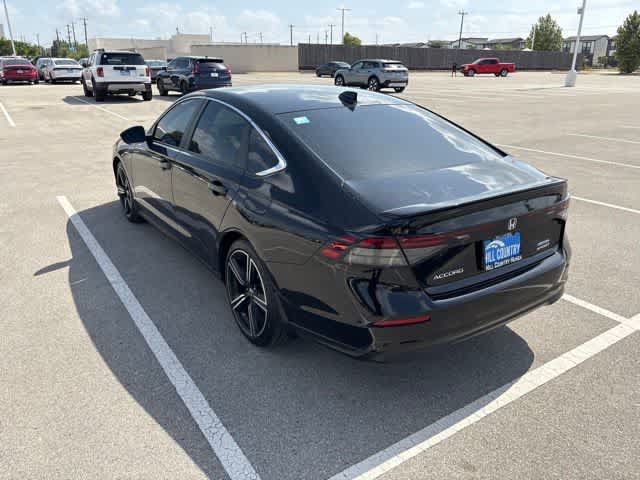 Used 2023 Honda Accord Sport image 3