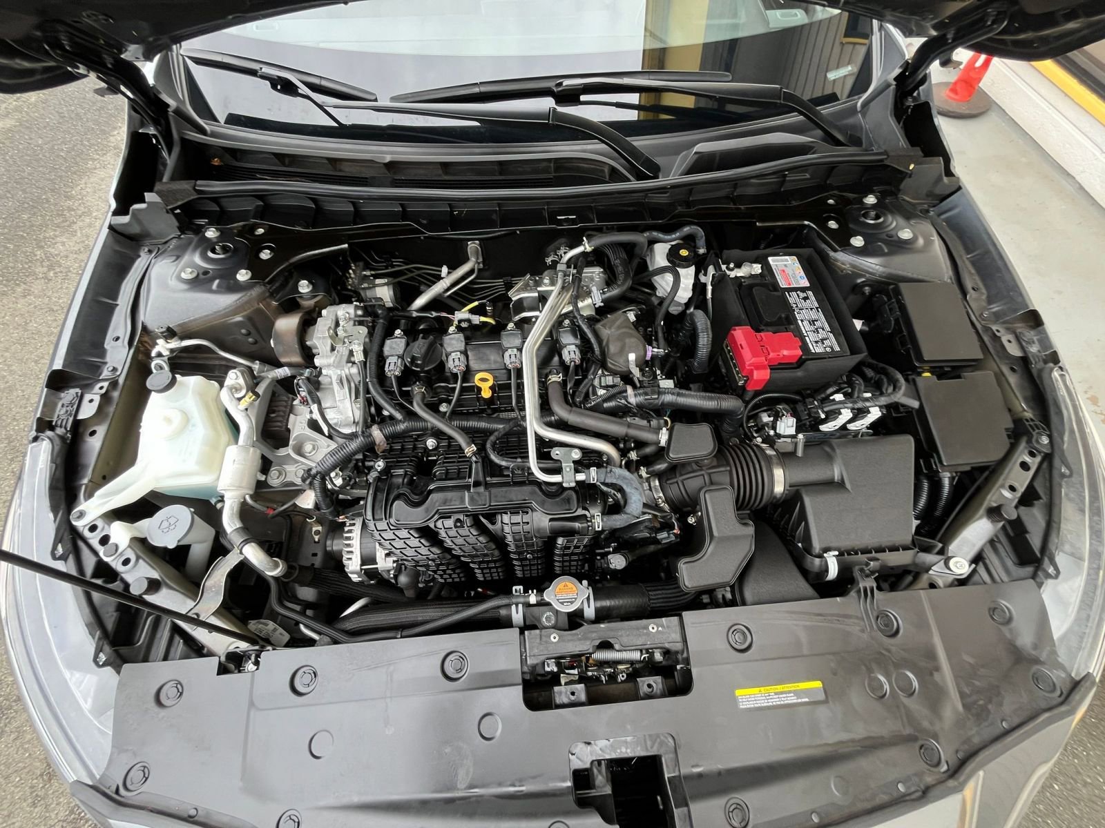 Used 2024 Nissan Altima 2.5 SV FWD image 32