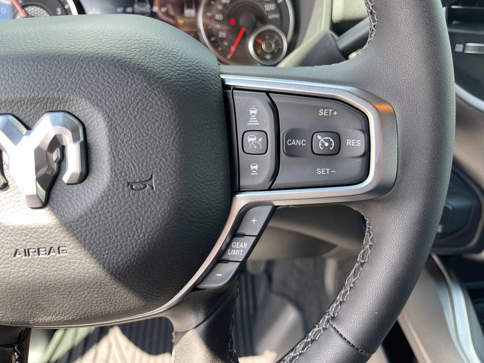 New 2026 RAM 3500 Big Horn AWD/4WD image 27