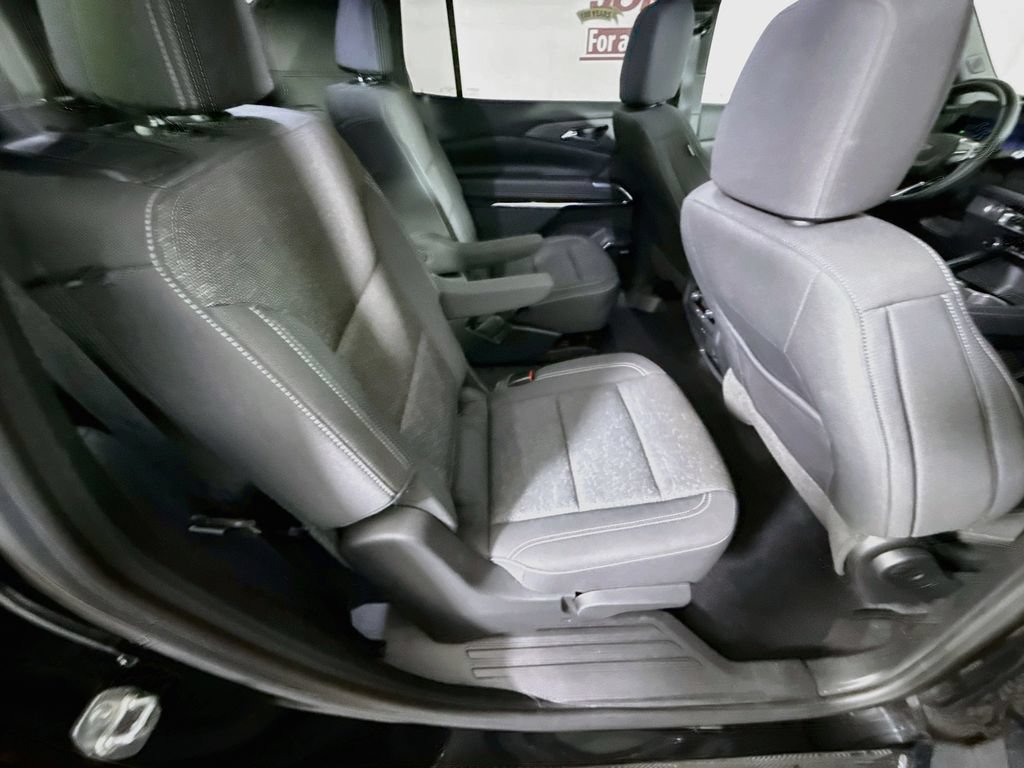 Used 2024 Chevrolet Traverse LT w/ Enhanced Driving Package AWD/4WD image 31