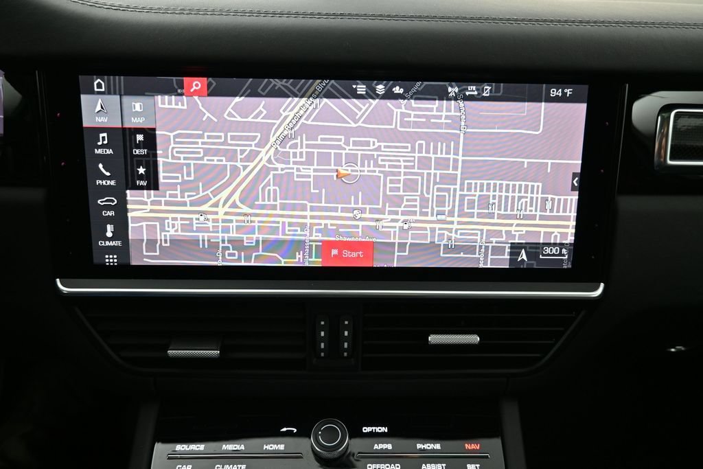 Certified 2021 Porsche Cayenne GTS AWD/4WD image 19