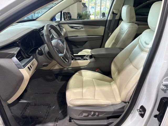 Used 2021 Cadillac XT5 Premium Luxury w/ LPO, Floor Liner Package image 23