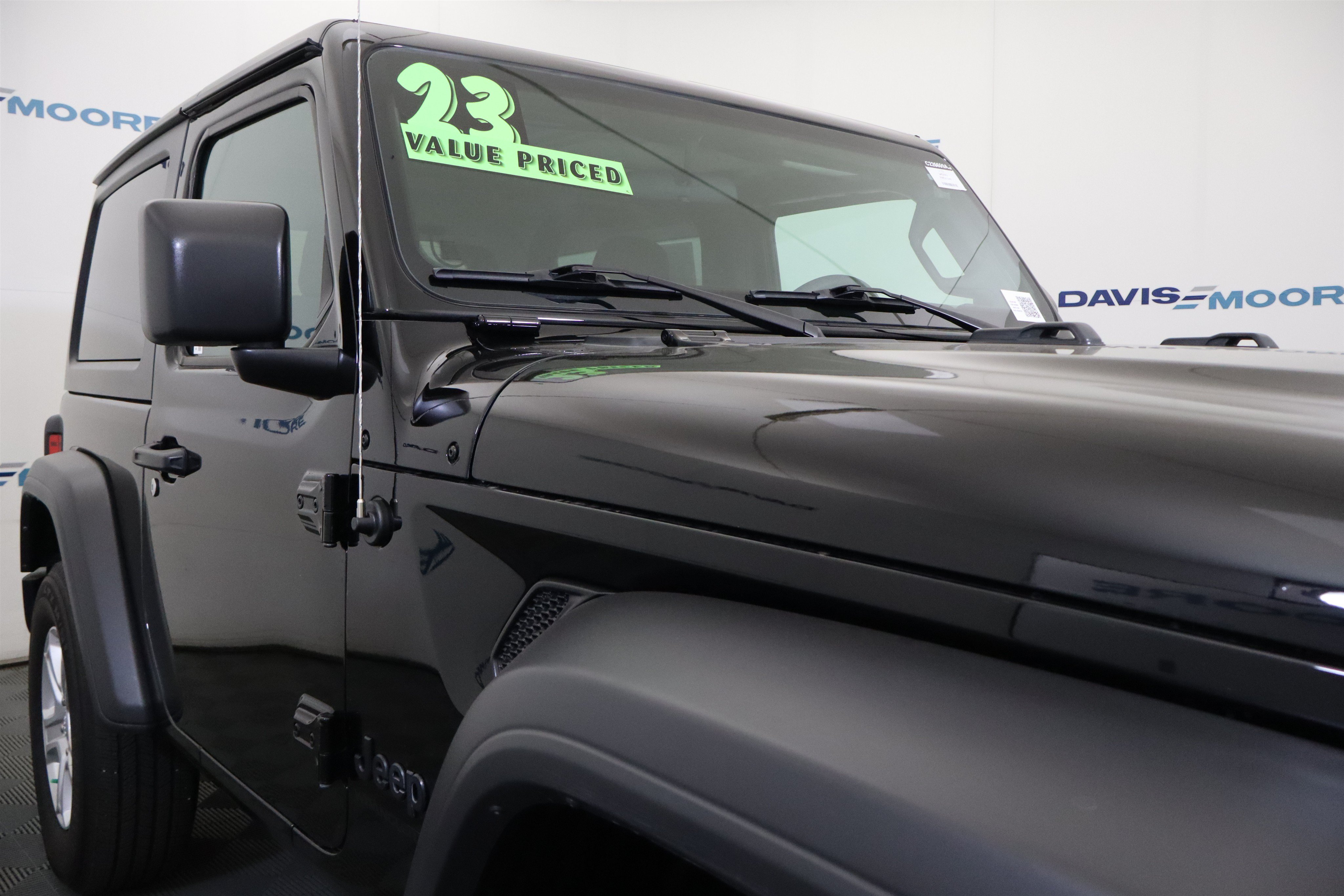 Used 2023 Jeep Wrangler Sport AWD/4WD image 4