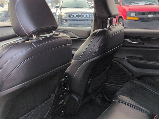 Certified 2024 Jeep Grand Cherokee L Laredo image 26