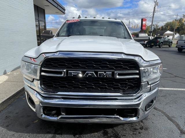 Used 2021 RAM 3500 Tradesman w/ Chrome Appearance Group image 3