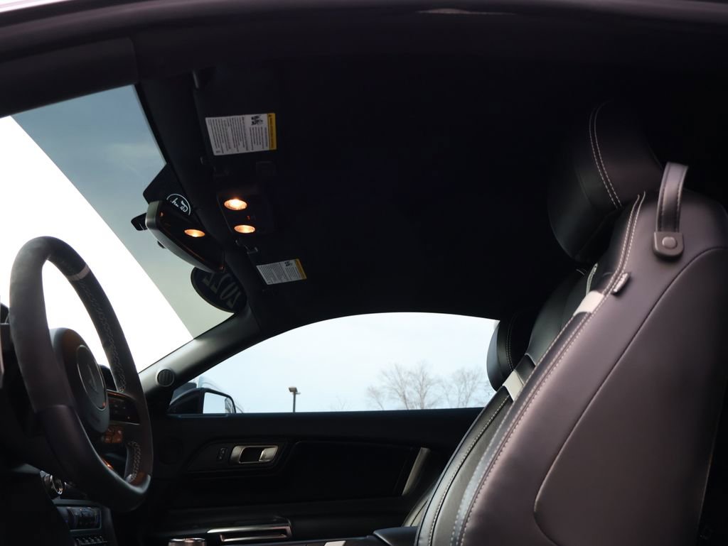 Used 2022 Ford Mustang Shelby GT500 w/ Technology Package image 39