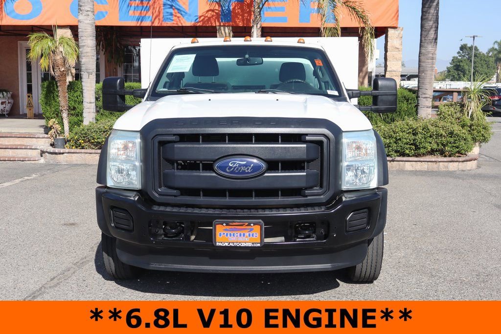 Used 2016 Ford F550 2WD Regular Cab Super Duty image 3