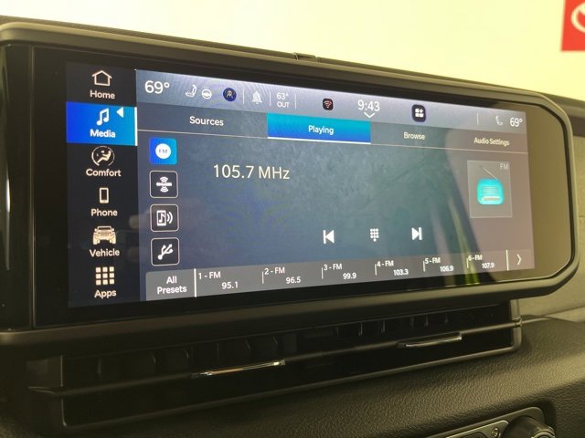 Used 2025 Jeep Wrangler Sport image 11