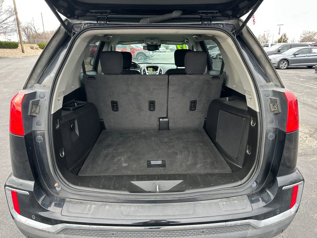 Used 2017 GMC Terrain SLE w/ Technology Package image 9