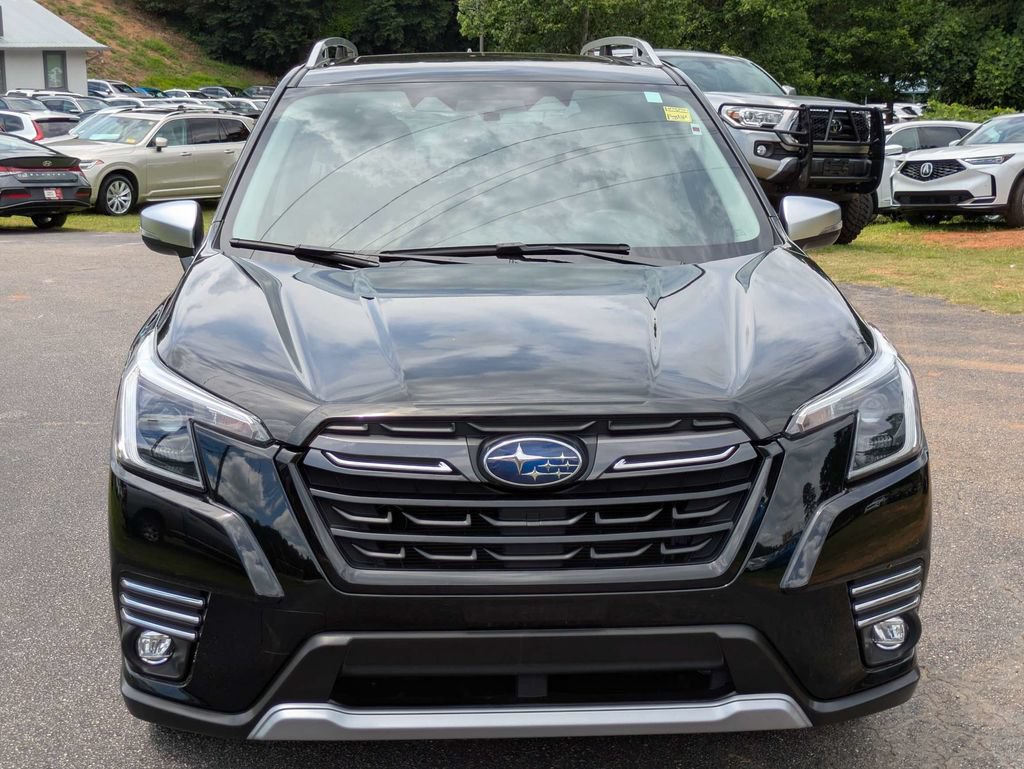 Used 2024 Subaru Forester Touring w/ Convenience Package AWD/4WD image 9