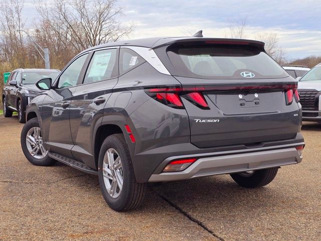 Certified 2025 Hyundai Tucson SE image 14