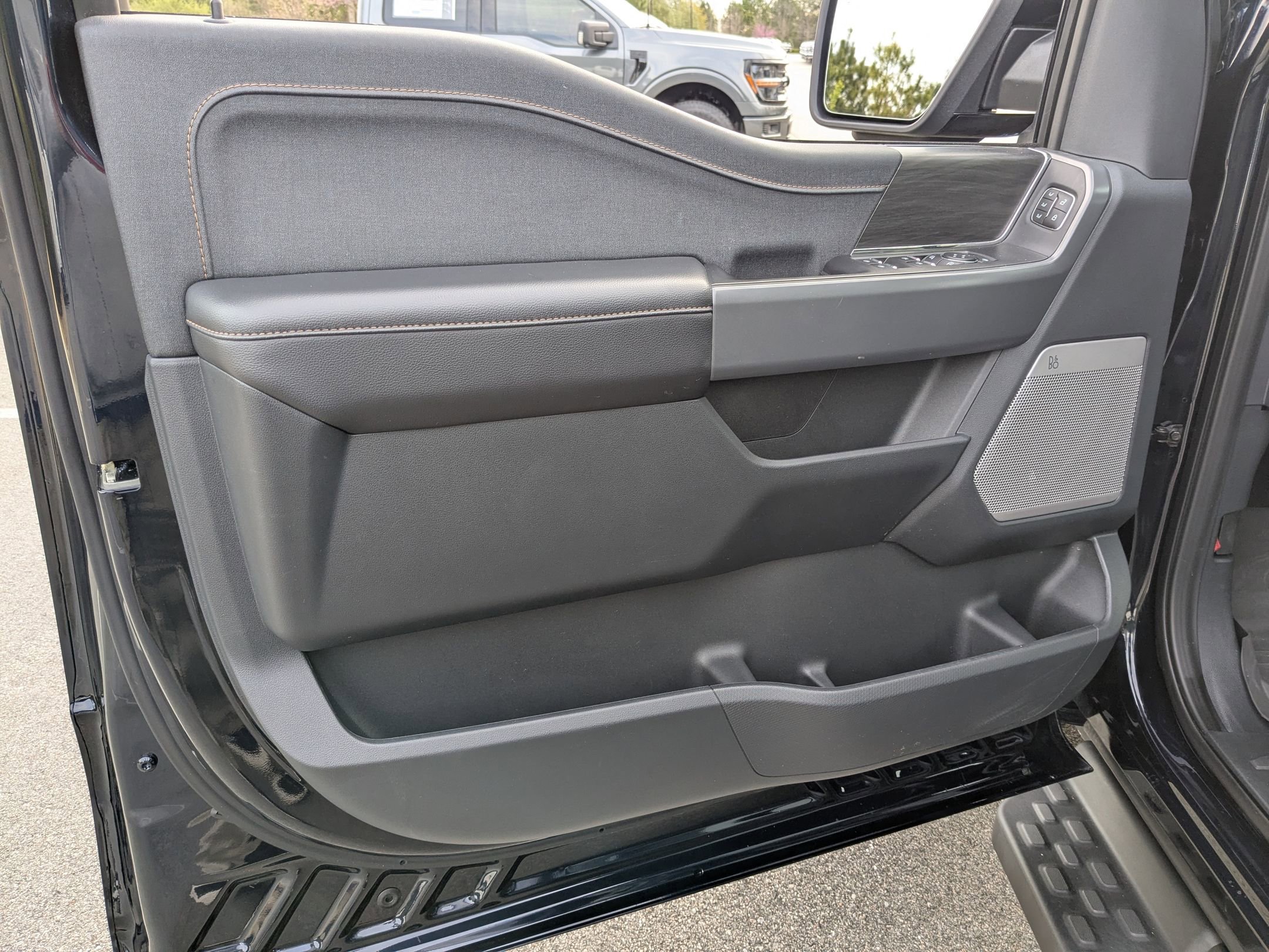 Certified 2025 Ford F150 Lightning Lariat w/ Max Trailer Tow Package image 12