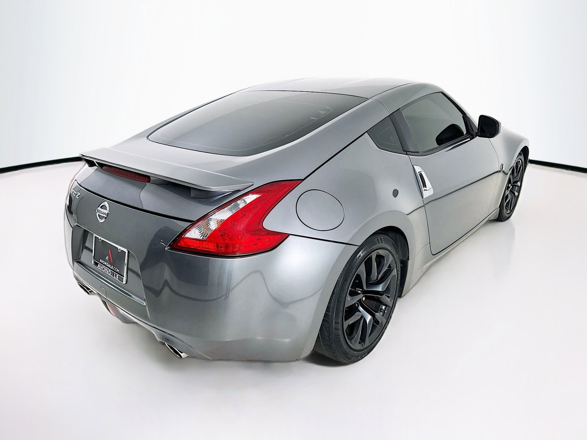 Used 2017 Nissan 370Z Coupe RWD image 8