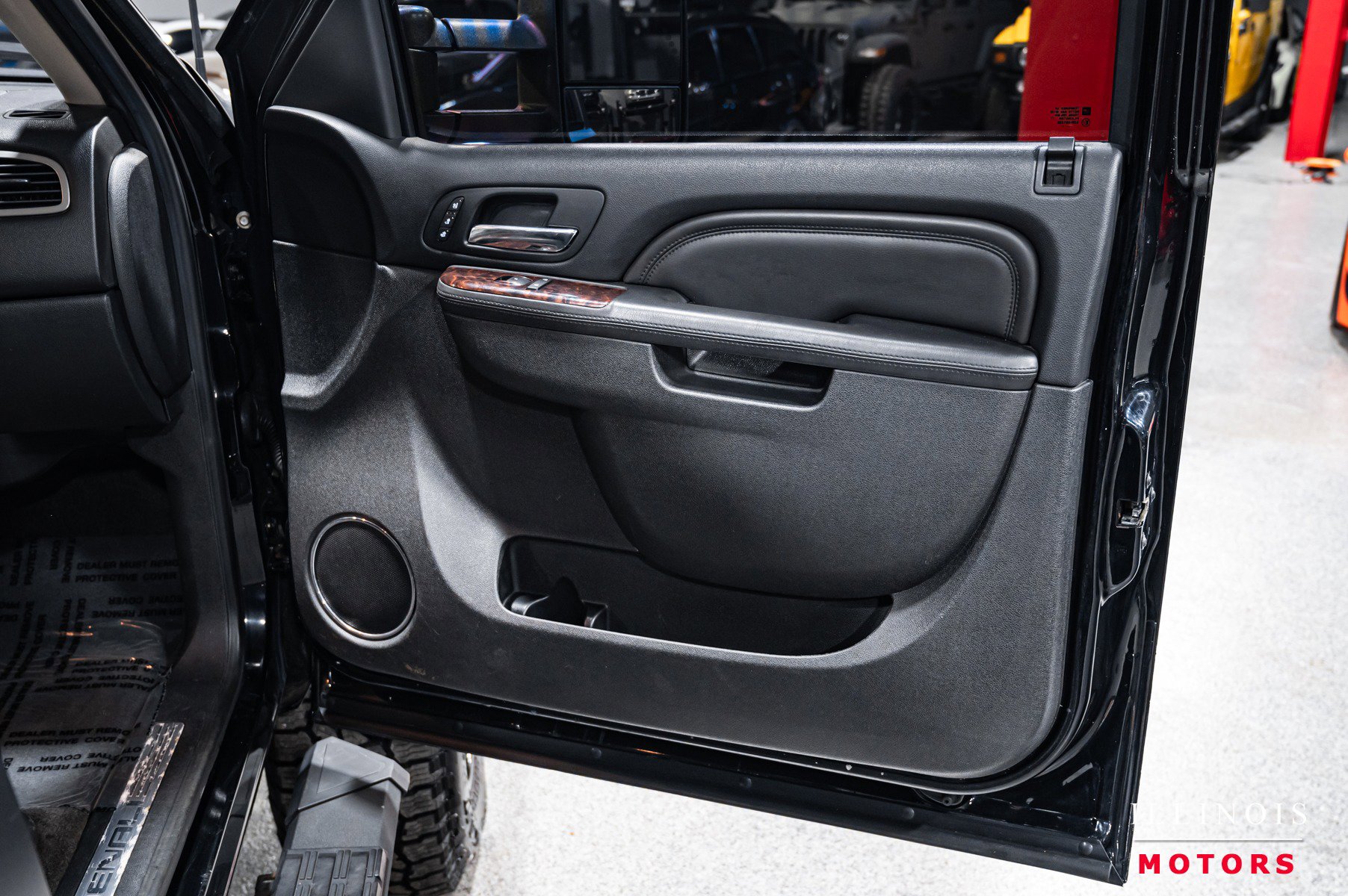 Used 2011 GMC Sierra 3500 Denali image 38